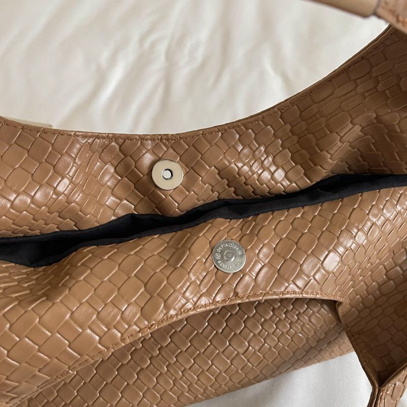 Large Capacity Woven Leather Tote Bag for Women Casual Shoulder Handbag