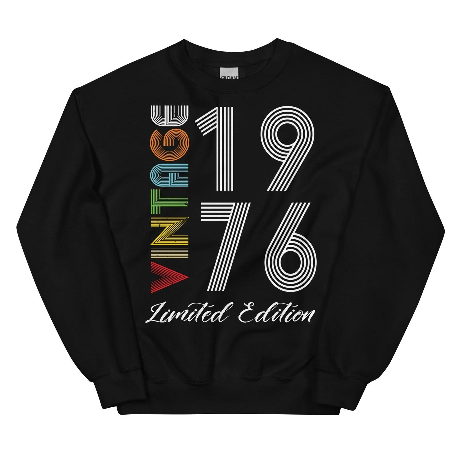 Vintage 1976 Limited Edition Retro Vintage Birthday Sweatshirt XS