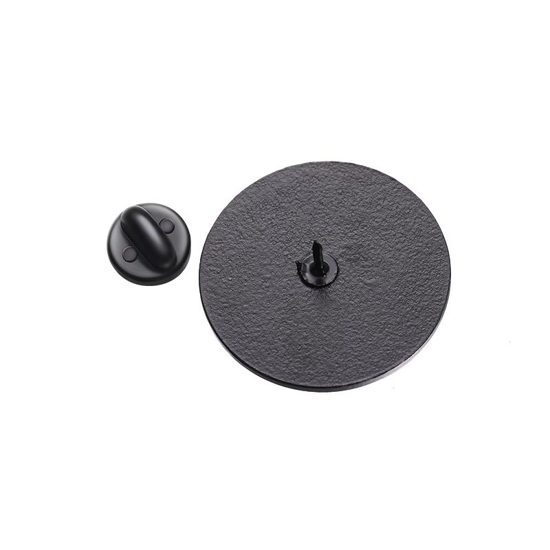 Cartoon Katze Emaille Anstecknadeln Custom STOP BEING A PUSSY Broschen Reversabzeichen Tier Schmuck Geschenk für Freunde