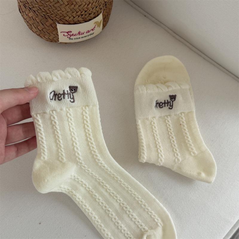 

Ladies Spring and Summer Sweet Small Floral Roquettes Wicking Pure Color Boneless Socks 1 pair молоко, білий колір