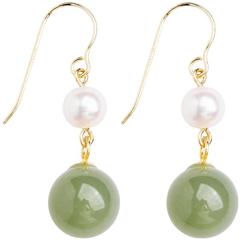Natural Hetian jade and freshwater pearl earrings with a gentle temperament, niche non-pierced ear clips, light luxury and high-end