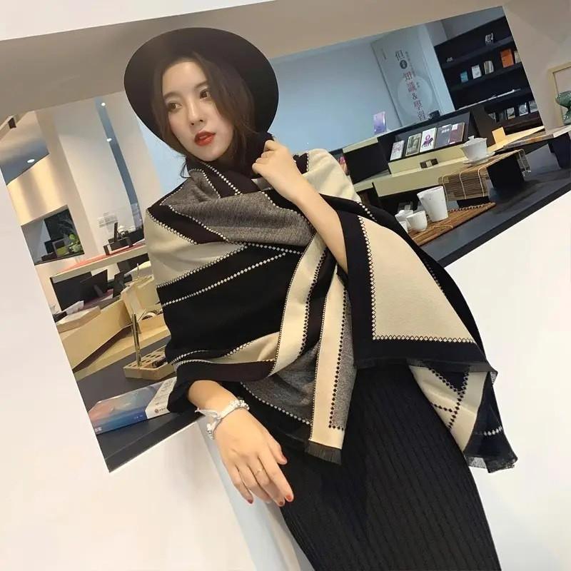 Womens Black White Striped Shawl Scarf Korean Style Wrap Warm Winter Accessory Lightweight Fashionable Outerwear