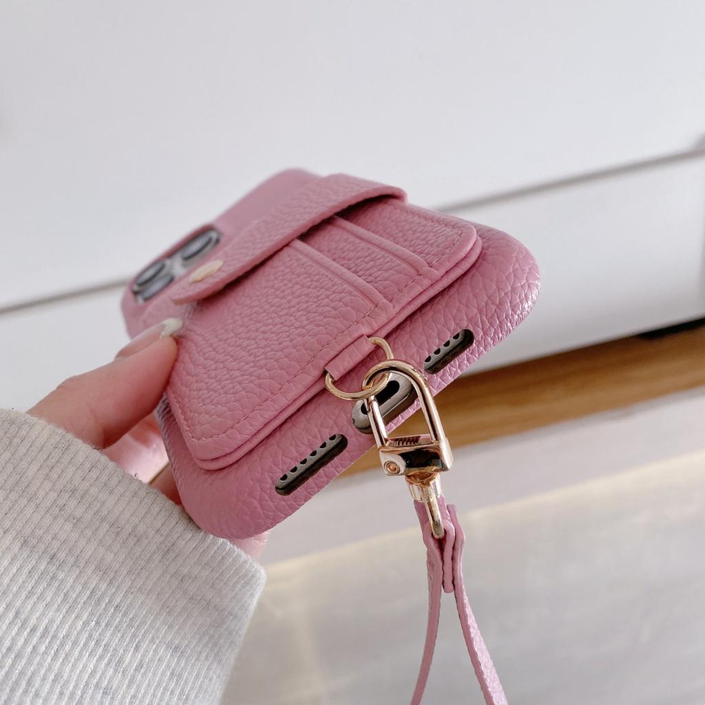Rosa Handyhülle aus PU-Leder mit Litschi-Muster für iPhone 11 12 13 14 15 16e Pro Max mit stylischer Handschlaufe und Kartenhalter