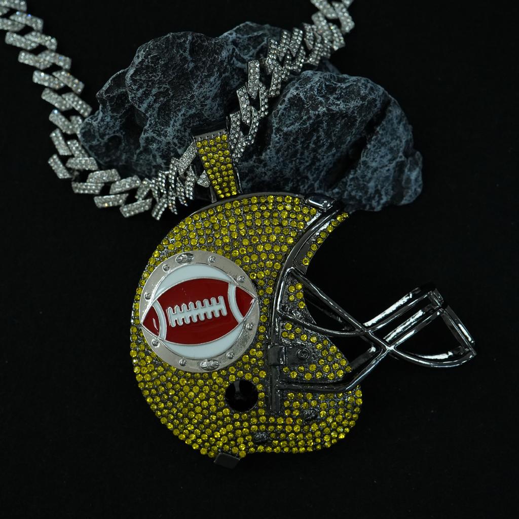 Europäischer und Amerikanischer Voll-Diamant Rugby-Helm Legierung Anhänger Hip Hop Persönlichkeit Cool Mode Übertrieben Herren Diamant Halskette