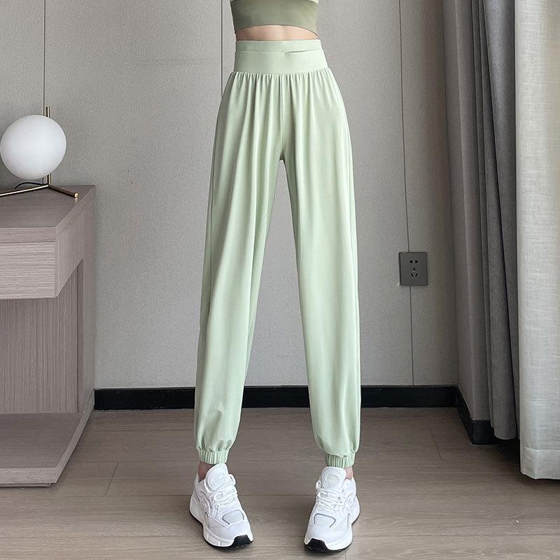 Women's Quick-Dry Yoga Suit: Casual Pants & Top for Morning Run, Summer 2024 Collection