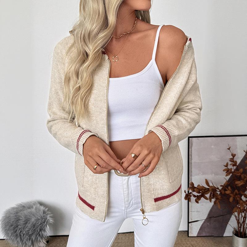 2026 TikTok European Autumn/Winter Retro Color Block Knit Cardigan