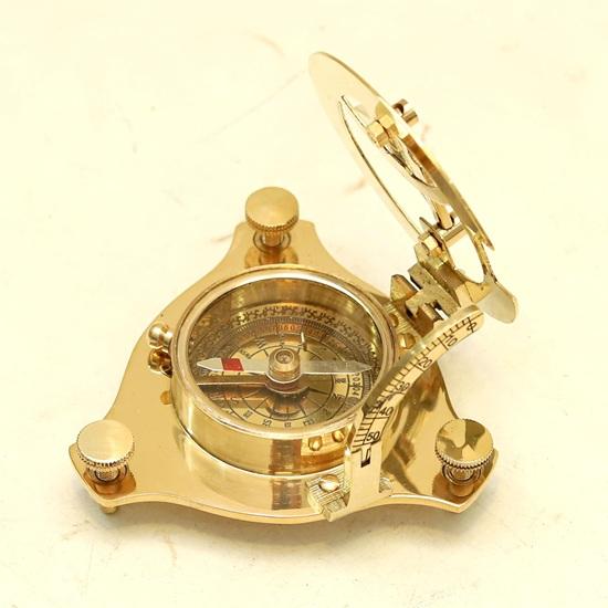 10.16 Cm Brass Sundial Compass with Wooden Box Engraving Gift Nautical Décor Handmade Steampunk Travel Compass Gift