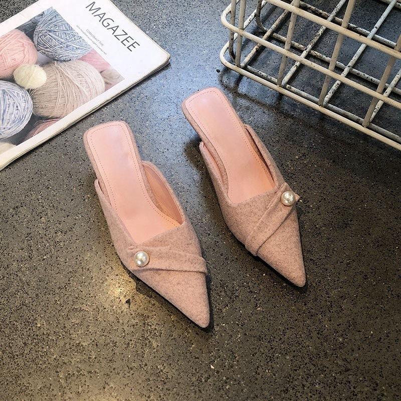 French pearl small fragrant wind bag head half slippers women's outer wear 2025 new pointed head light mouth thick heel sandals