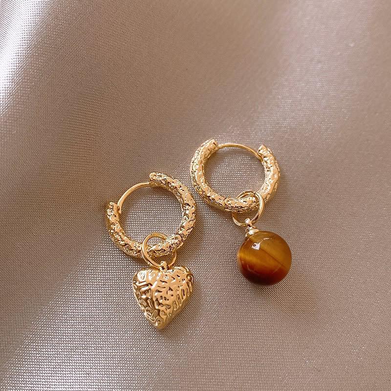 Asymmetrical French Tiger s Eye Heart Earrings – Simple, High-End Detachable Design