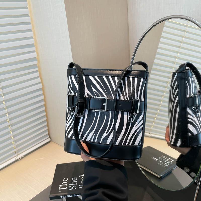 

Новая сумка женская сумка-ведро весна и лето ретро нишевый дизайн кроссбоди рабочая сумка на плечо