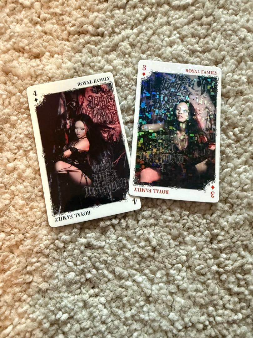 

Chanmina AOD4 Королевская семья Ограниченный набор коллекционных карточек (2 куска) Голограмма