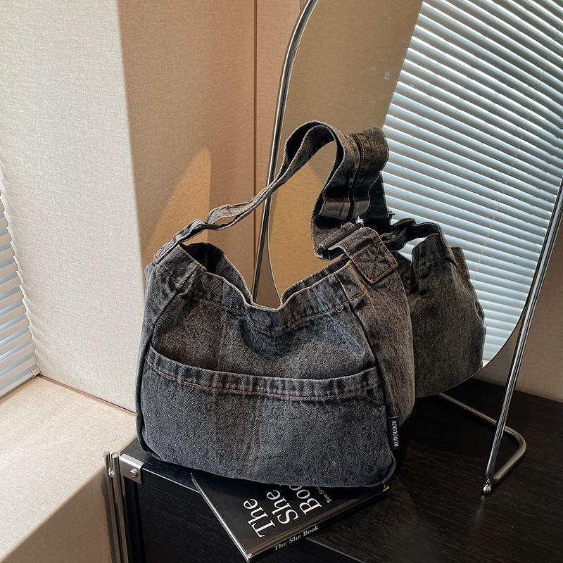 Retro Washed Denim Bag Women's Bag Large-capacity Messenger Bag Korean Version Fashionable Broadband Shoulder Bucket Bag