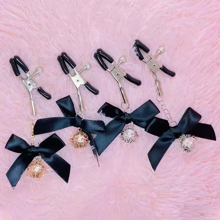 High Quality Cheap Red Bowknot Sexy Bell Cosplay Breast Clip Girls Erotic Decoration Cute Underwear Accessories Nipple Clamp