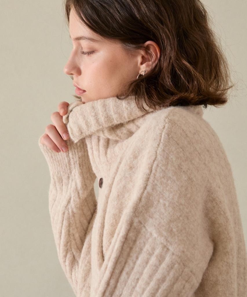 WIOE High-Neck Button Knit Cardigan_Oatmeal
