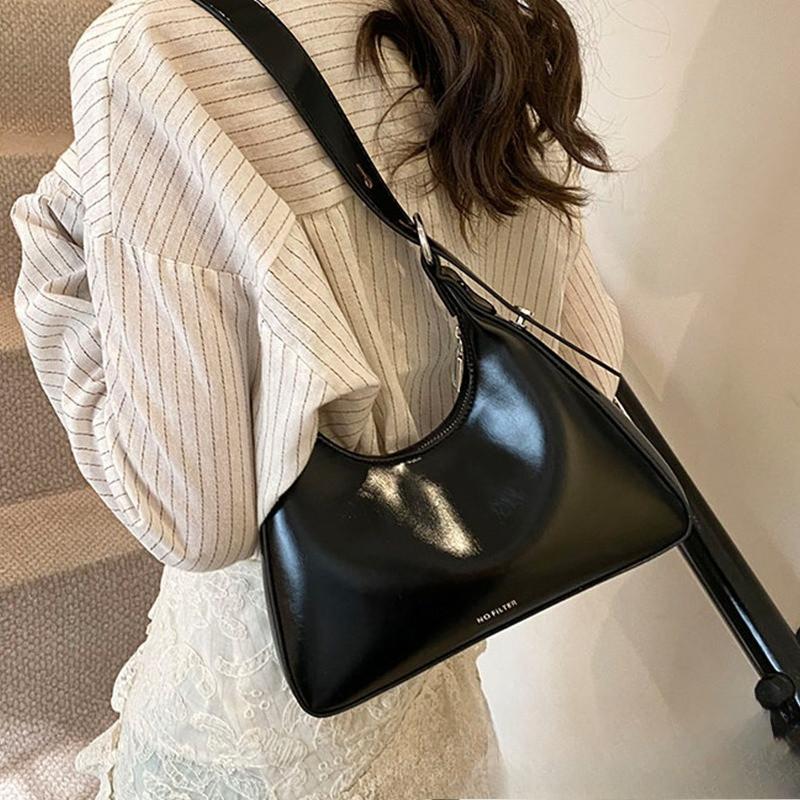 IELGY Ladies Underarm Bag Spring Festival Fashion Large Capacity Simple Handbag
