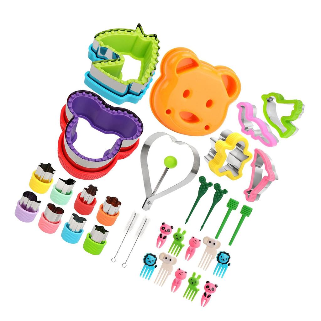 32PCS Sandwich Cutter and Sealer Set Stainless Steel Bread Fruit Cutters Heart Shaped Egg Shaper Wit