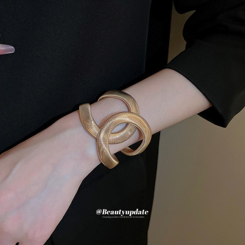 Metal texture twisted winding bracelet niche personality trend bracelet fashion spice girl design sense jewelry women