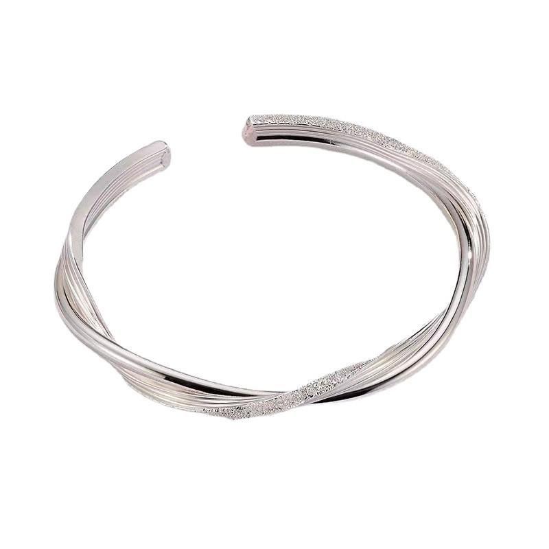 High-End Mobius Wrap Bracelet: Intertwined Twisted Rope Design for Women - Perfect Couple's Gift