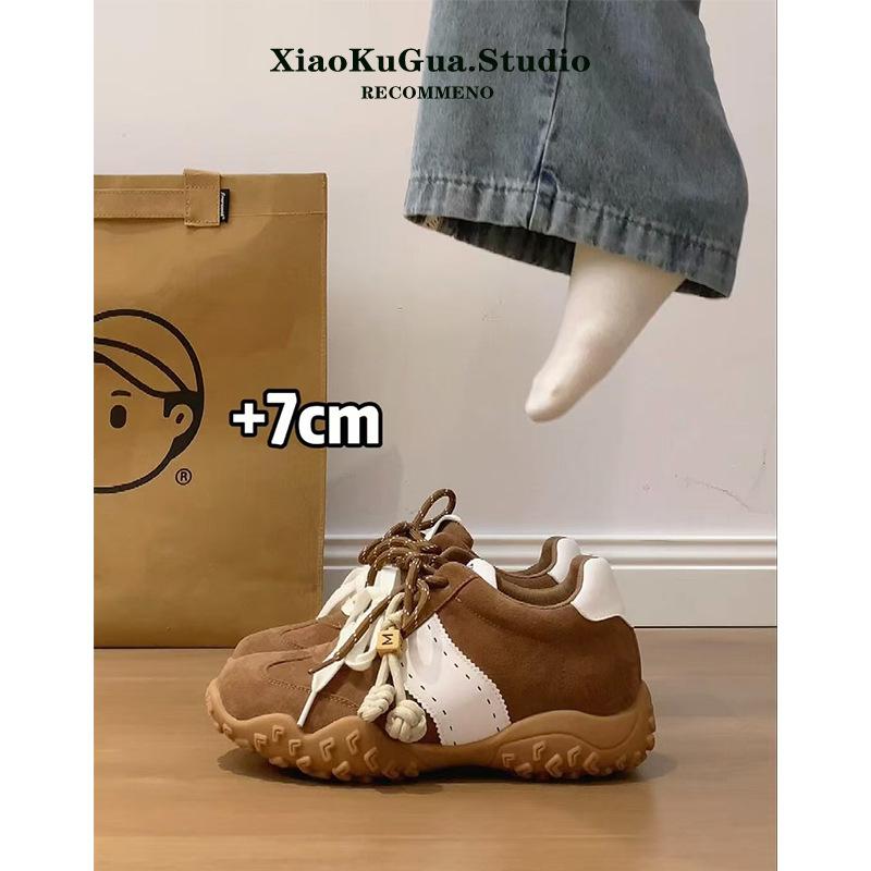 

Retro Maillard crescent soles increase height German training shoes women s 2025 spring and autumn models breathable and versatile casual sports Fo 40