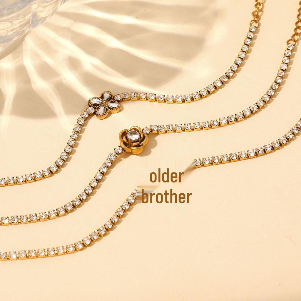 High-End Rhinestone-Inlaid Geometric Flower Bracelet: Japanese & Korean Inspired Stainless Steel Jewelry