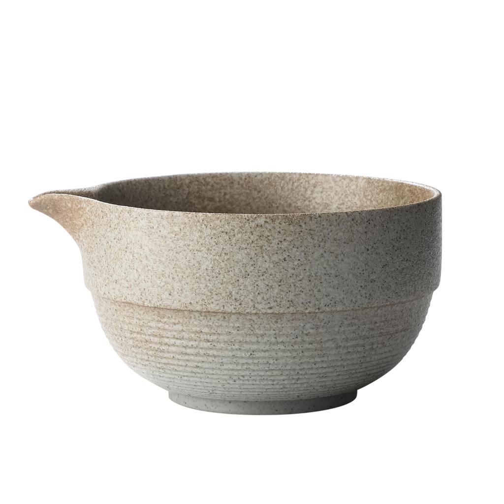 Tea bowl and bowl set for tea ceremony, including tea bowl, whisk stand, whisk (100 prisms), tea scoop, and bowl with horizontal striped pattern on th