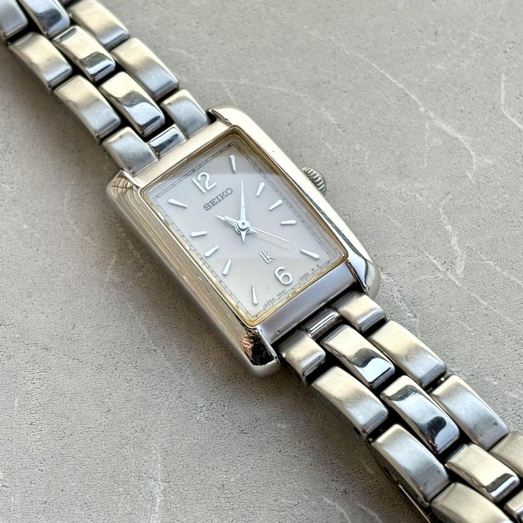 [USED] SEIKO LUKIA 90s Quartz Vintage Watch