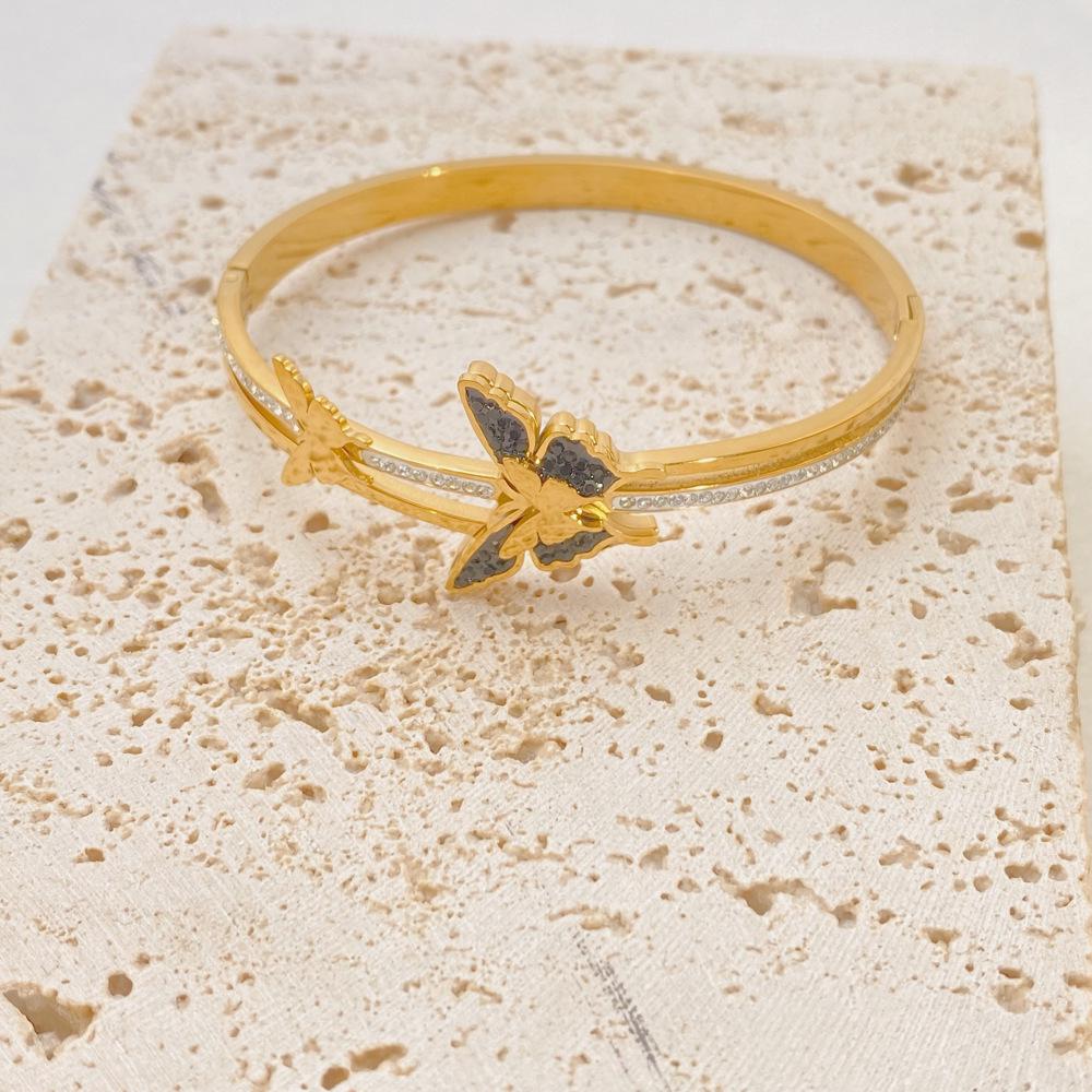 

Элегантный браслет-манжета из титановой стали с цирконом в виде бабочки - Роскошный дизайн с бриллиантовой инкрустацией для женщин