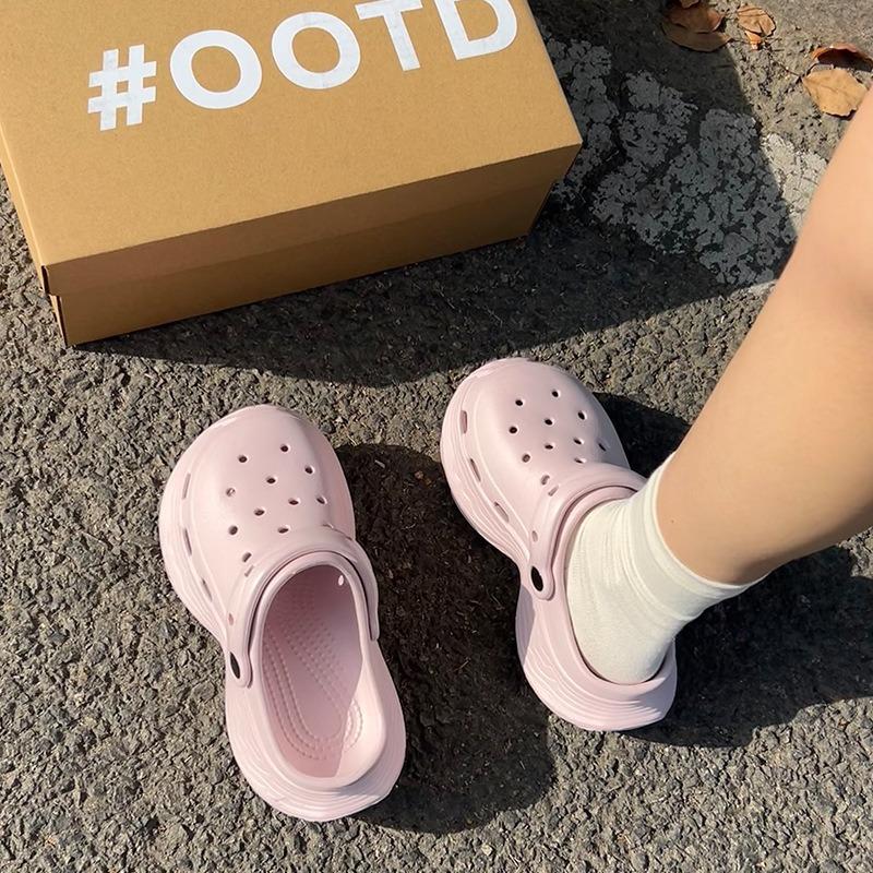 . Thick-soled Heightening Eva Hole Shoes for Women's Summer Two Wear Non-slip Outer Wear Runaway Sandals Beach Shoes