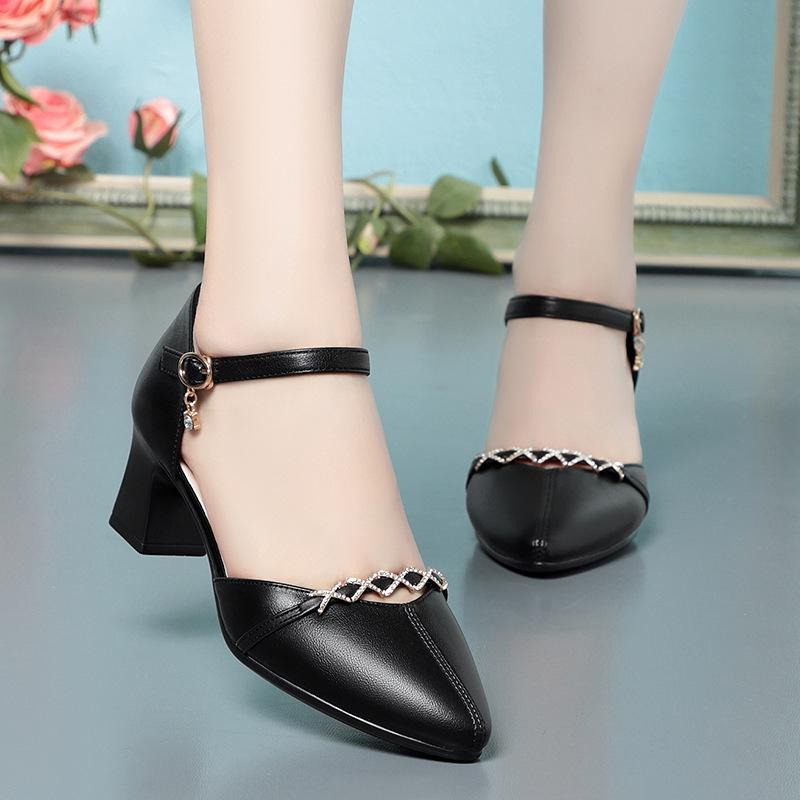 fashion Summer Fashion Elegant Beautiful Office Thick Heel Shoes For Women Cute Sweet Black Soft Sole Pumps Rhinestone Sandals Grace