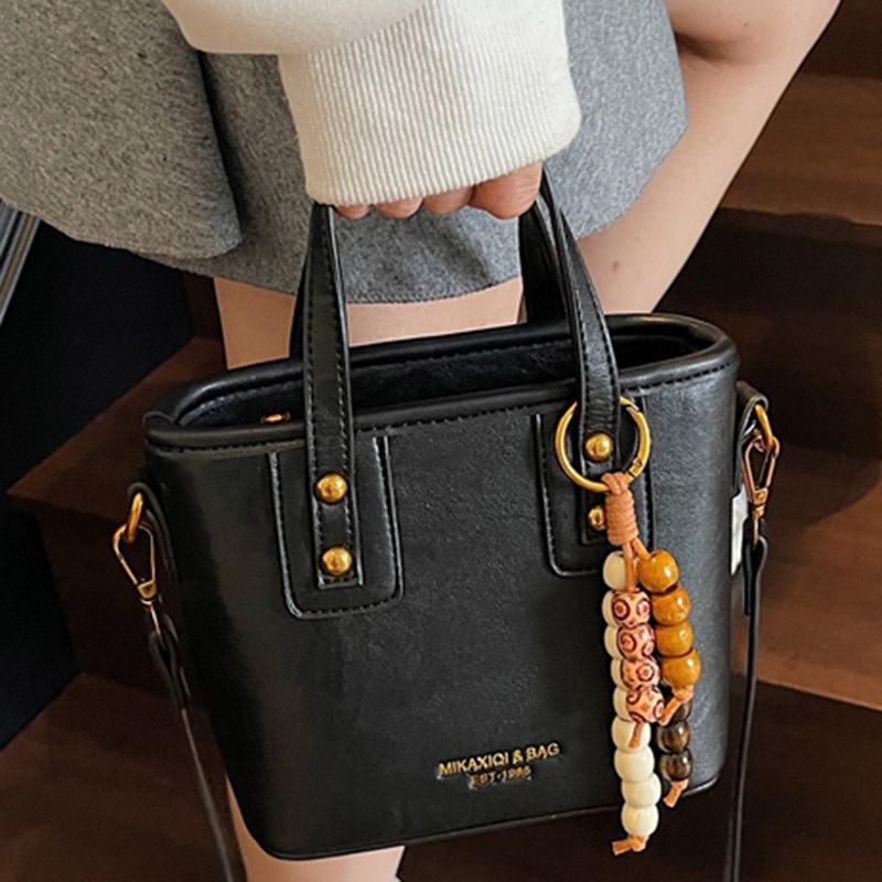 2025 New Korean Version Popular Bucket Bag Women's Fashionable Shoulder Messenger Bag High Value Fashion Handbag Women