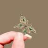 Emerald Butterfly Brooch: French Retro Light Luxury Diamond Insect Pin Accessory