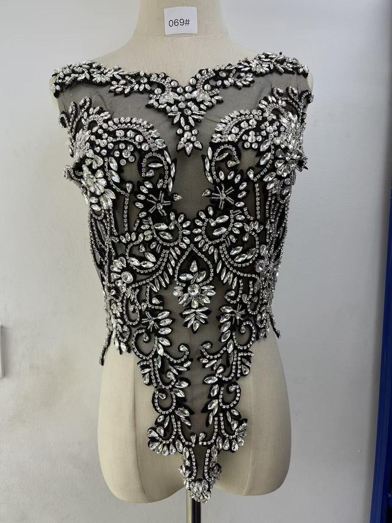Rhinestone Tassel Dark Purple Beaded Lace Fabric with Motif Rhinestones Flower Shape Embroidery Trim for Wedding Dress