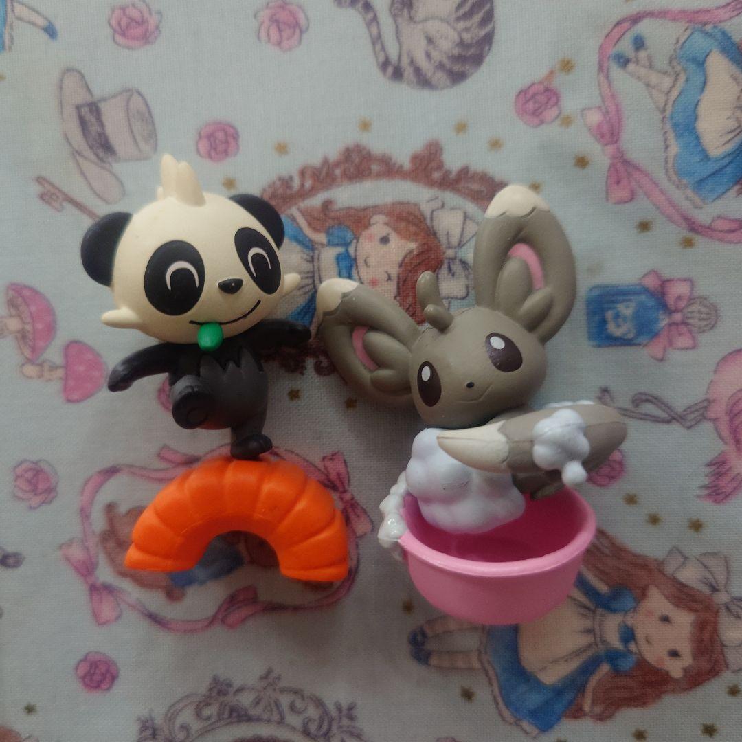 

Pokemon Gachapon Figure Set