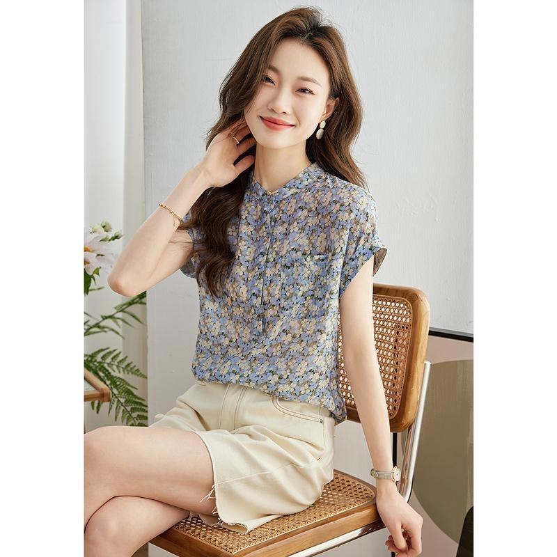 Summer New Floral Chiffon Shirt Women's Short-sleeved Tops Fashionable and Beautiful Small Shirts Stand-up Collar Shirts for Women