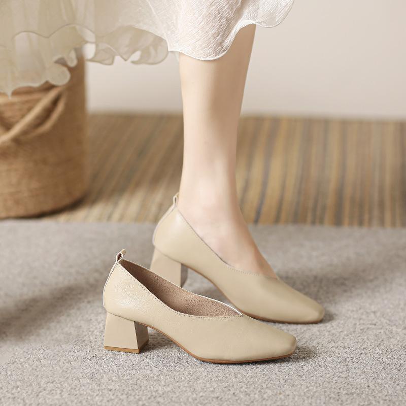 New Shoes for Women Chunky Heels Pumps Concise Designer Soft Leather High Heels Shoes OL Daily Dress Shoes
