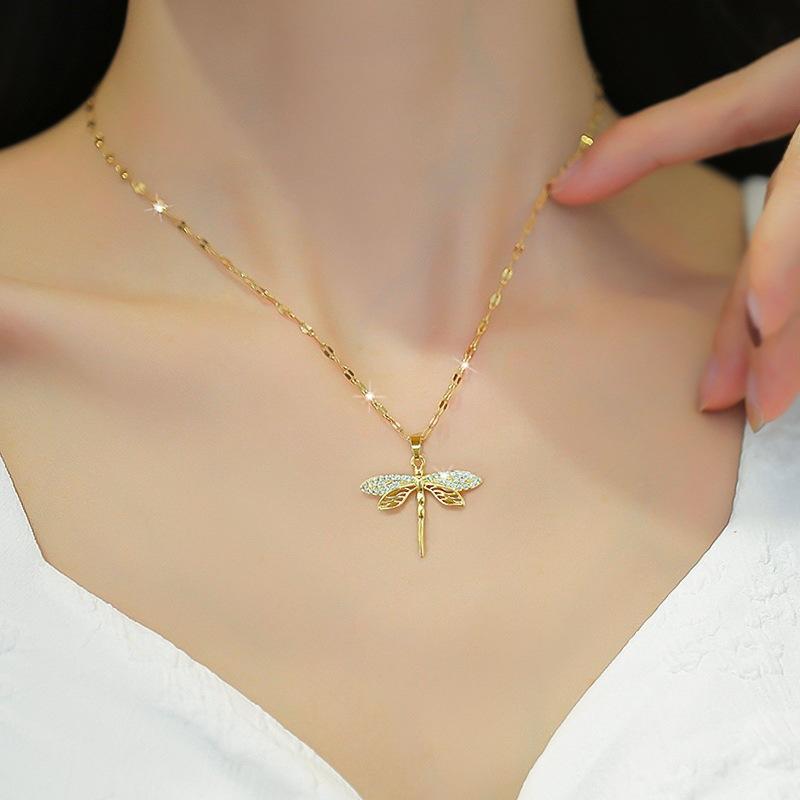 Fashionable Luxury Necklace With Temperament Collarbone Necklace One Size золотой