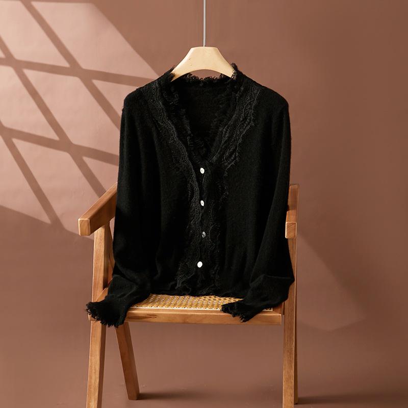 Women's V-neck Tassel Cashmere Knit Cardigan – Versatile Slimming Fashion with Long Sleeves, Loose Fit, and Soft Design.