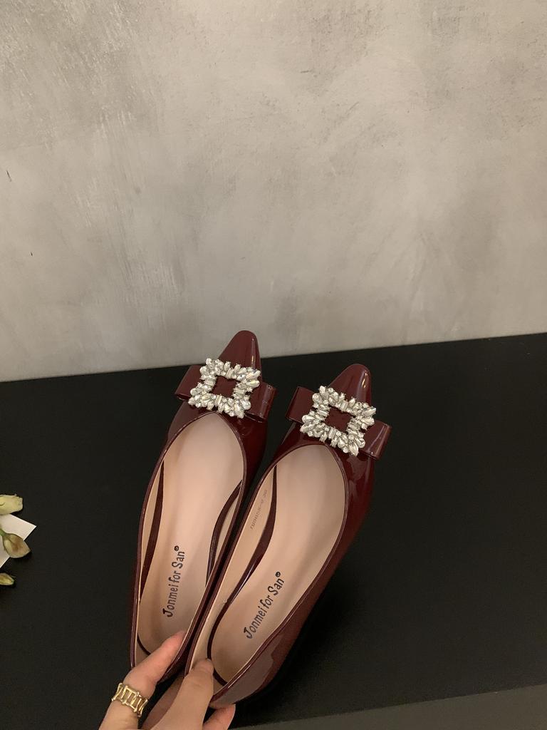 French temperament rhinestone square buckle pointed flat-soled single shoes women's 2025 summer new versatile one-pedal soft-soled ladyshoes