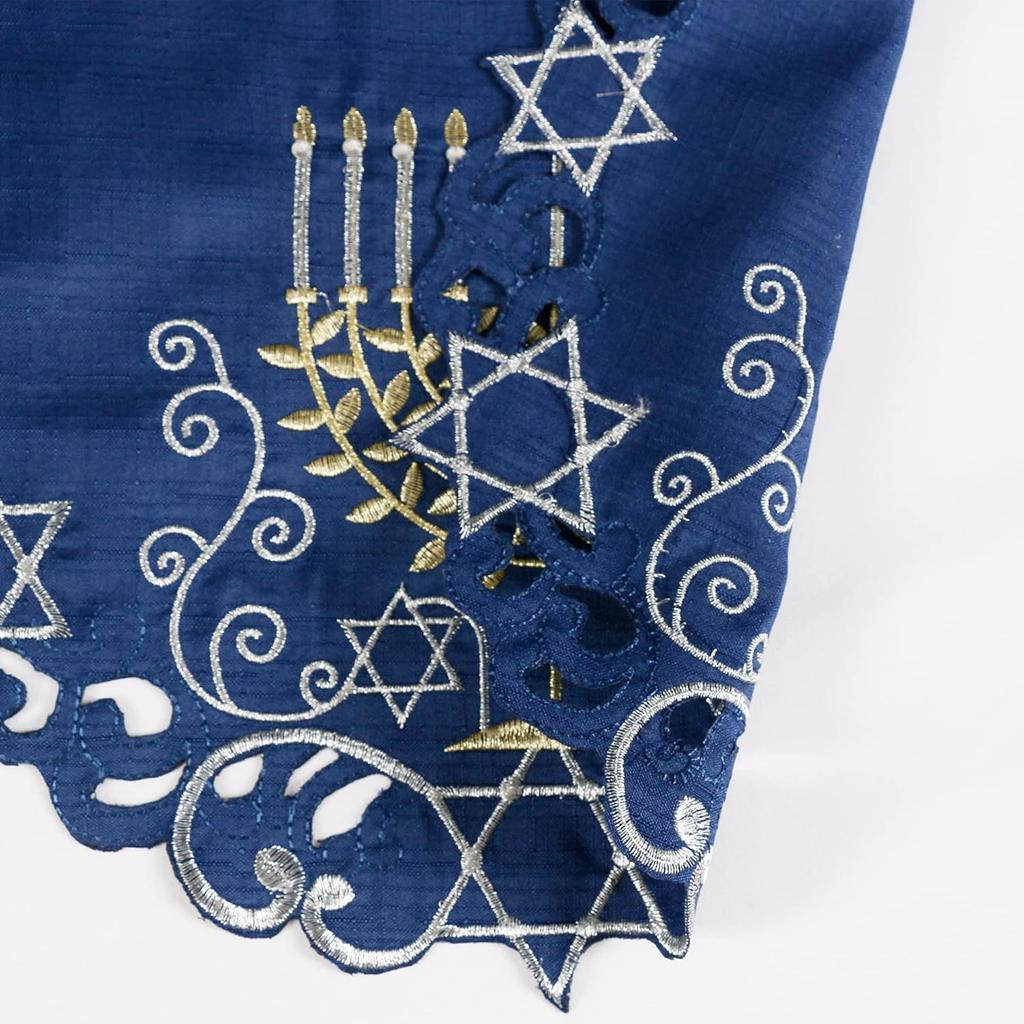 OWENIE Hanukkah Placemats Set of 4, Embroidered Chanukah Menorah Blue Round Placemats, Je Festival Holiday Party Table Decor Indoor Outdoor