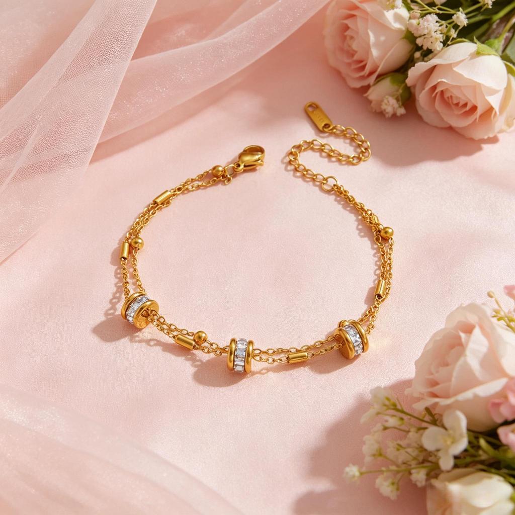 One Style304The stainless steel gold-plated synthetic zirconia women's bracelet has a unique and luxurious charm, suitable for daily wear, parties,