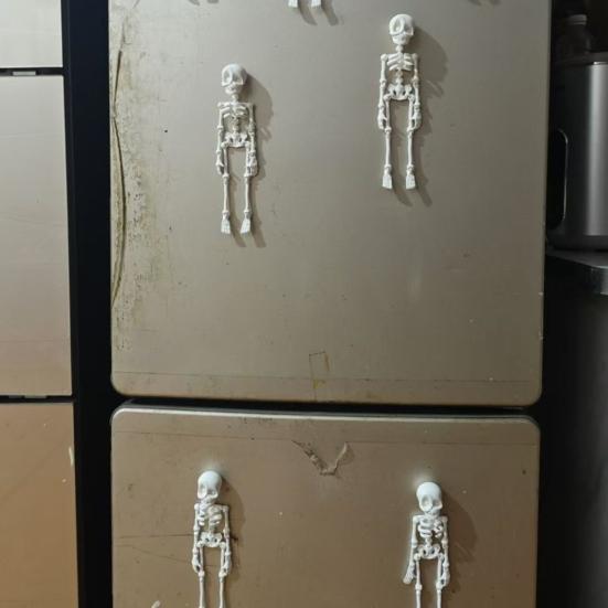 3D Printed Skeleton Refrigerator Magnet Halloween Poseable Skeleton Figurine with Movable Joints