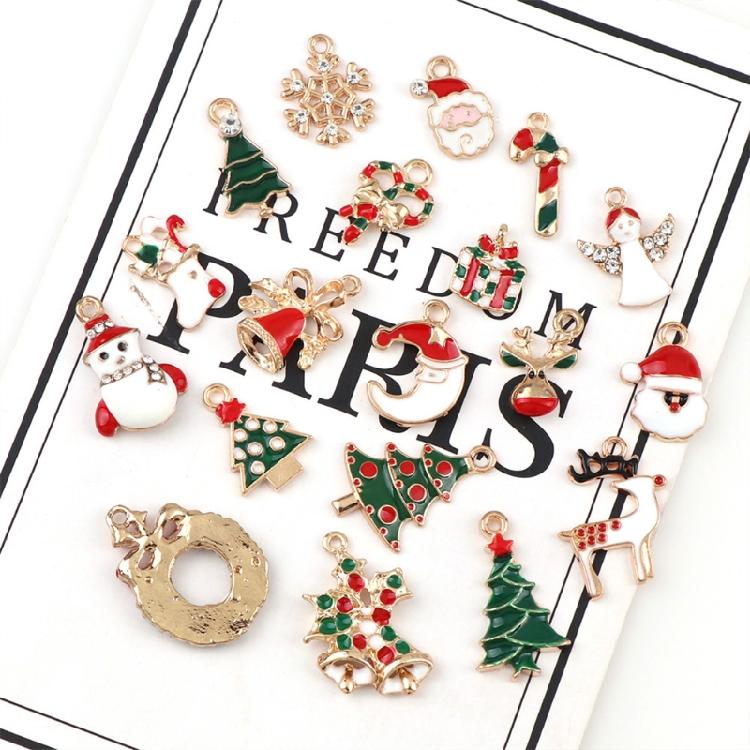 10x Romantic Christmas Charm Metal Alloy Decor New Year Pendant for DIY Bracelet