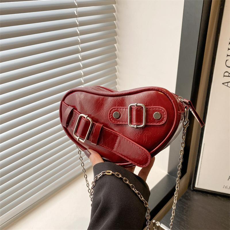 Niche love locomotive wind chain women's bag new trend fashionable sweet shoulder messenger bag