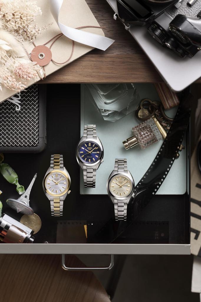 Seiko Watch 5 Sports SNXS 32mm Automatic Mechanical Watch SRRA009 Women's