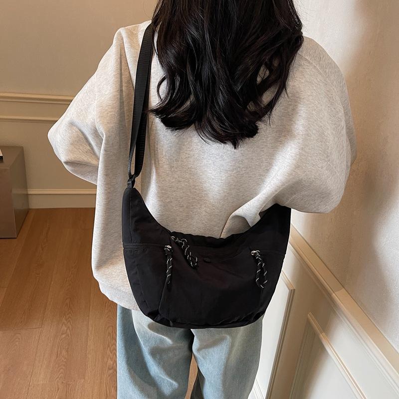 2025 Fashionable New Women's Leisure Large-capacity Croissant Lightweight One-shoulder Underarm Bag Simple One-shoulder Dumpling Bag