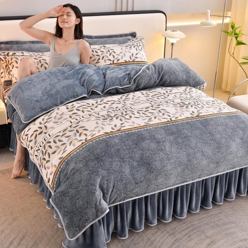 Light luxury high-end thickened milk fleece four-piece set, winter warm quilt cover, double-sided coral fleece anti-static three-piece set