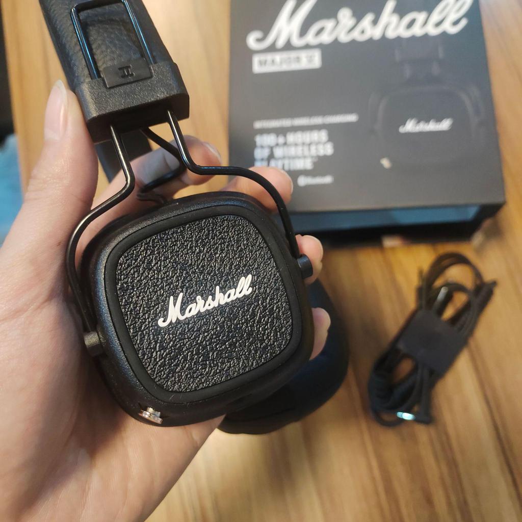 Marshall Major V5 Wireless Over-Ear Bluetooth Headphones