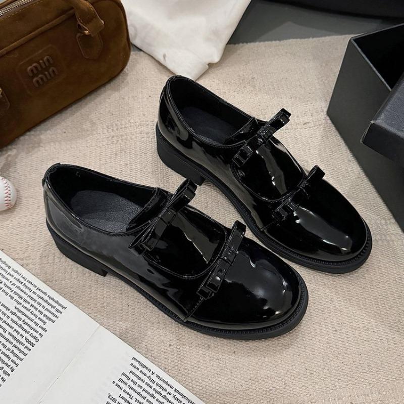 Fashion Brand New 2025 Chic Women's Shoes Fashion Sweet Bow Tie Patent Leather Slip On Comfort Loafers Flats with Low Heel