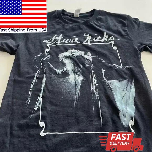 Stevie Nicks concert t shirt basic style black tee Men Women Unisex Unisex T-Shirt S