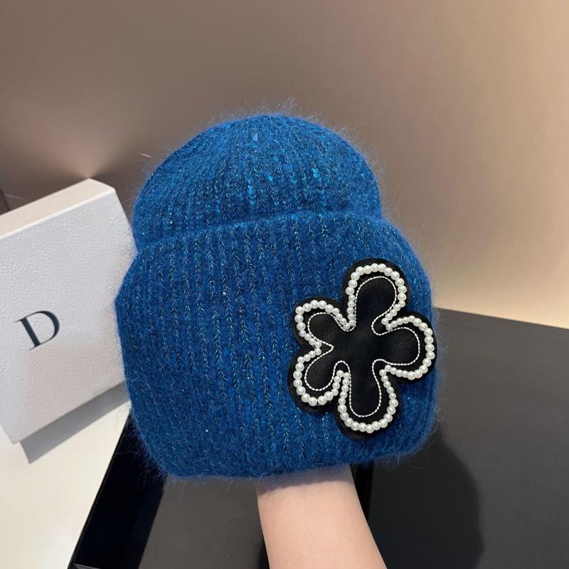 Womens Winter Knit Beanie Pearl Flower Faux Fur Hat Soft Shiny Warm Outdoor Fashion